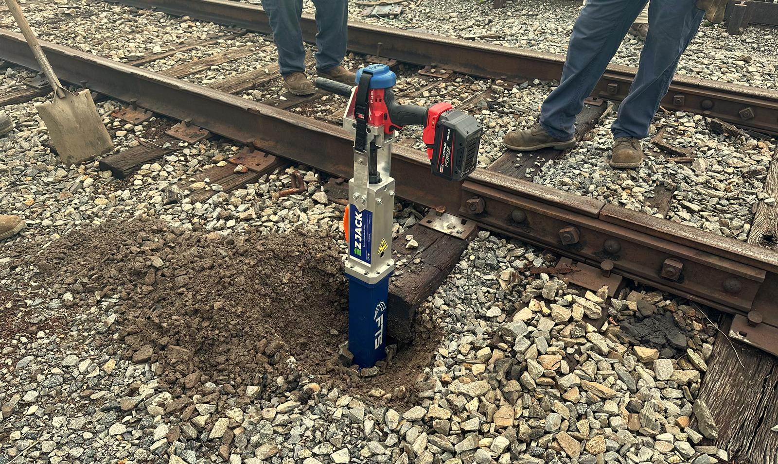 FTS Rail EZ-Jack lifting railroad track during track maintenance